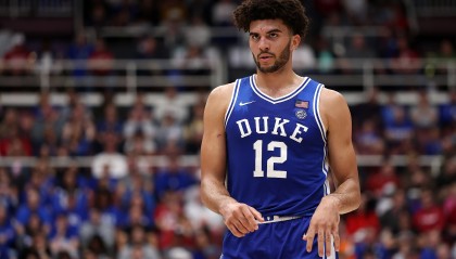 澳洲幸运10预测-谁DNA动了？布泽尔儿子轰30分14板3助3断1帽 上半场就砍20+9+2+3