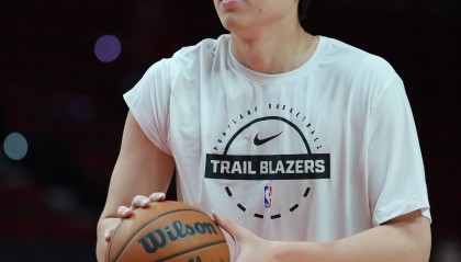 澳洲幸运10技巧-媒体人：杨瀚森出场时间被切碎 但感受对抗&amp;体会吹罚尺度同样重要