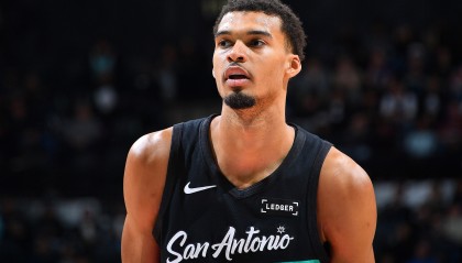 澳洲幸运10技巧-文班：我想湖人是全联盟换防最多的球队 他们也经常收缩协防